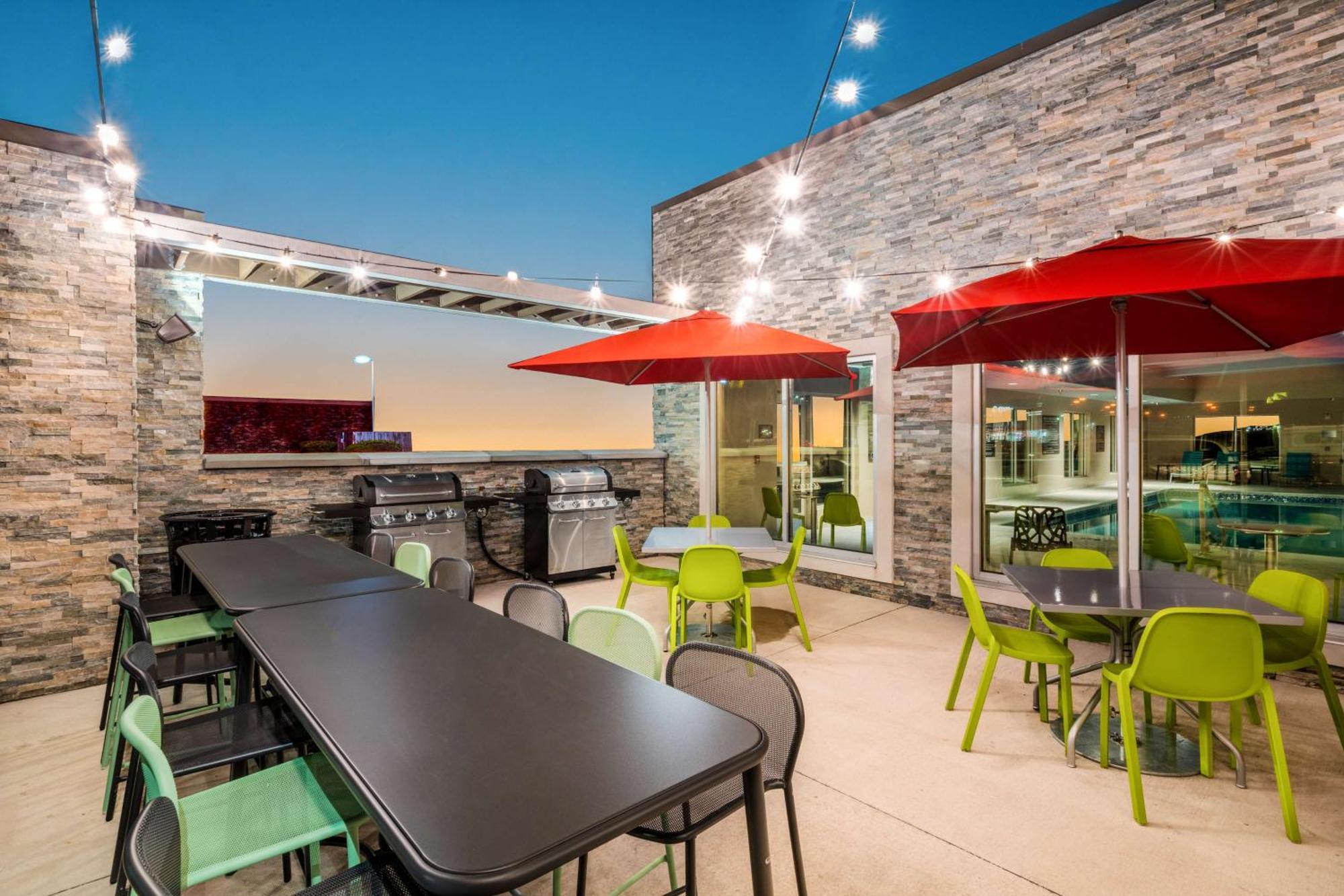 Home2 Suites By Hilton Brunswick Εξωτερικό φωτογραφία